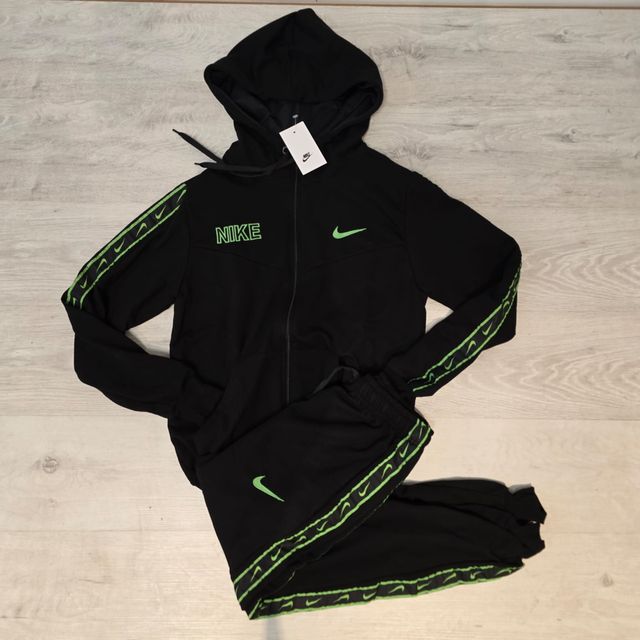 Chandals Nike